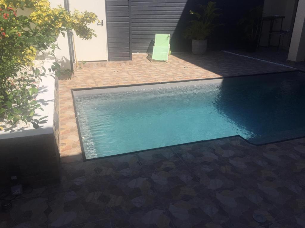 Nicole Residence Avec Piscine Chauffee & Jacuzzi Saint-André Exterior foto
